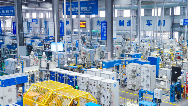 亨通光電斬獲工信部“卓越級(jí)智能工廠”殊榮，引領(lǐng)電子制造智能化新標(biāo)桿